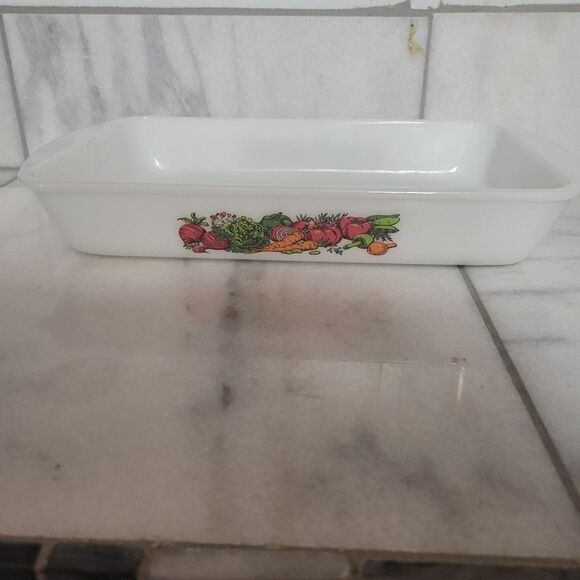 Glasbake Vintage  Milk Glass Casserole Dish 1.5 qt - Picture 1 of 8